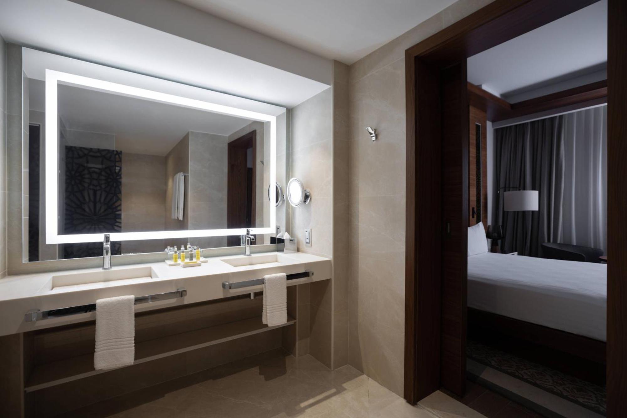 Algiers Marriott Hotel Bab Ezzouar Exterior photo